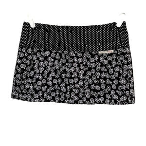 SWEET Spot Wrap Skirt, Adjustable ,Black & White.